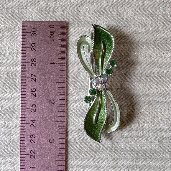 Light Green Enamel and Crystal Bow & Heart Hair Barrette - Picture 6 of 7